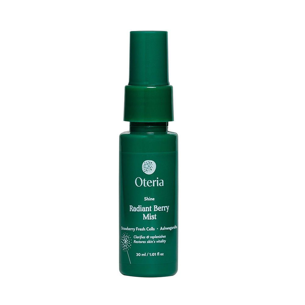 Radiant Berry Mist | With Fresh Strawberry Fruit Cells | For a radiant and youthful complexion | 30ml