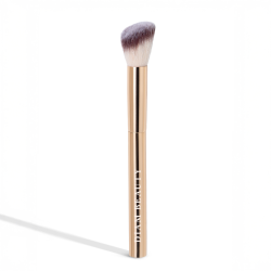 Diam Beauty: The Airbrush Angled Blush Brush.