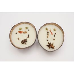 Thenga: Coconut Shell Spice Candle