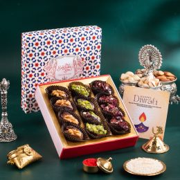 The Baklava Box: Red Imperial Festive Box with Stuffed Date - 250 gm