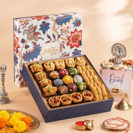 The Baklava Box: Regalia Festive Assorted Baklava & Indian Fusion Box - 580 gm
