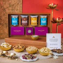 Omay Foods: Happy Crunch Diwali Gift Box  900gm