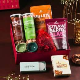 Omay Foods: Diwali Bliss Gift Box 1400gm