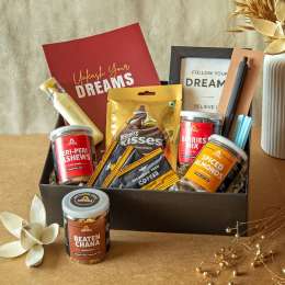 Omay Foods: Omay Foods Work & Wellness New Years Gift Box  1400gm