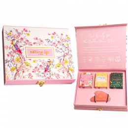Natural Vibes: Glow Getter Gift Set with Rose Quartz Gua Sha, Vitamin C Serum, Nirvana Flower Oil and Gold Beauty Elixir Oil