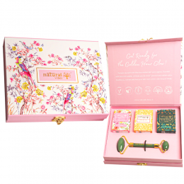 Natural Vibes: Glow Getter Gift Set with Jade Face Roller, Vitamin C Serum, Nirvana Flower Oil and Gold Beauty Elixir Oil