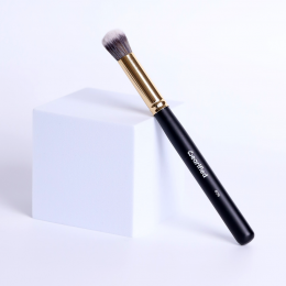 Wearified: Face Makeup Brush 06