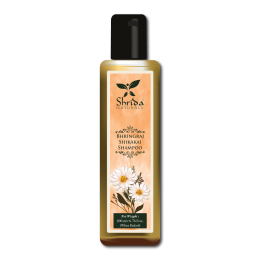 Shrida Naturals: Bhringraj Shikakai Shampoo