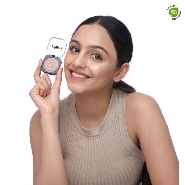 Plum: There You Glow Highlighter - Champagne Pearl -  4.5gm