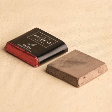 Kokomae: Festive Feasts: Holi Slim Chocolate Hampers with 25 Bite Sized Chocolates