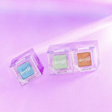 BarryM: Clickable Eyeshadow Tempting