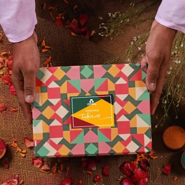 Omay Foods: Crackling Treats Gift Box