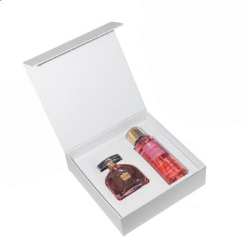 Carlton London: Women Gift Set Blush Perfume 100ml + Blush & Tease Body Mist...