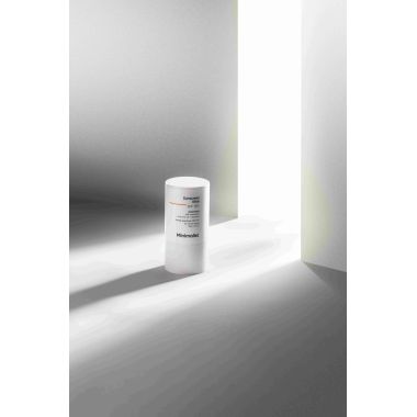 Minimalist: SPF 50 Sunscreen Stick with Broad spectrum SPF 50 PA++++ - 20gm