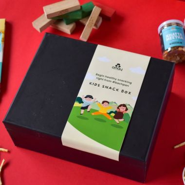 Omay Foods: Kids Snacks Gift Box