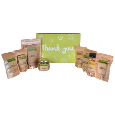 Foodcloud: Gratitude Gift Treats Hamper - Pack of 8