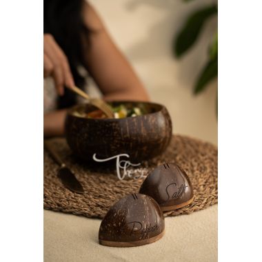 Thenga: Salt and Pepper Shakers Set