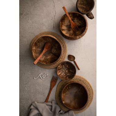Thenga: Coconut Shell Round Bowl Set