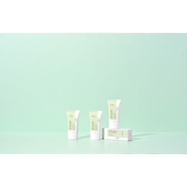 iUNIK: Centella Calming Daily Sunscreen SPF 50+ PA++++ - 60ml