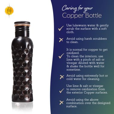 Sarveda: Sarveda Curved Vintage Diamond Groove Water Bottle with Cleaning Brush - 1 Litre