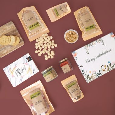 Foodcloud: Congratulations Treats Gift Hamper
