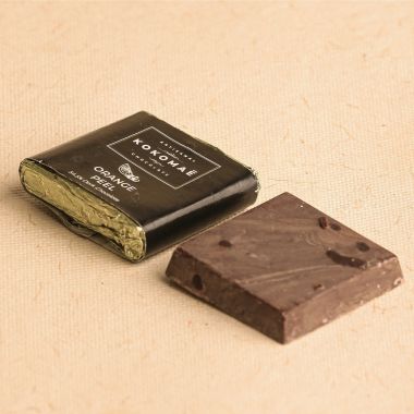Kokomae: Festive Feasts: Holi Slim Chocolate Hampers with 25 Bite Sized Chocolates