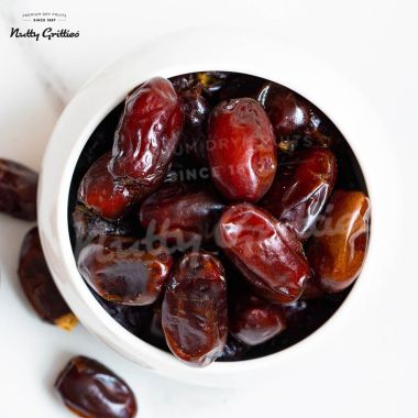 Nutty Gritties: Omani Dates, Khajoor - 1kg (2 Pack of 500g each)