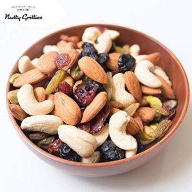Nutty Gritties: Sports Mix, Roasted Almonds, Cashews, Pistachios, Dried Blueberries, Cranberries and Raisins - 180g (6 Pack of 30g each)