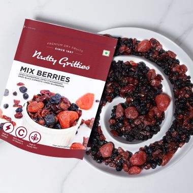 Nutty Gritties: Mix Berries - Dried Cranberries, Blueberries, Strawberries, Black Currants - 400g (2 Pack of 200g each)