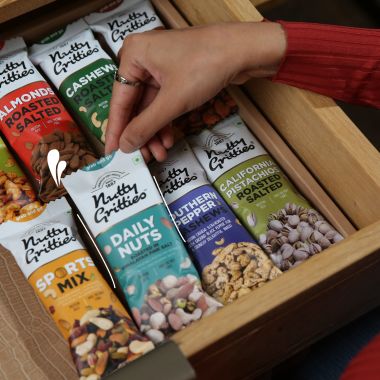 Nutty Gritties: Daily Nuts Roasted in Himalayan Pink Salt (Pack of 6 x 35g each) -210g