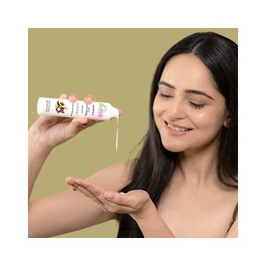 La Pink: Vitamin E Face Moisturiser with White Haldi for Glow & Moisturization | 100% Microplastic Free Formulation | Suitable for All Skin Types | 50 gm