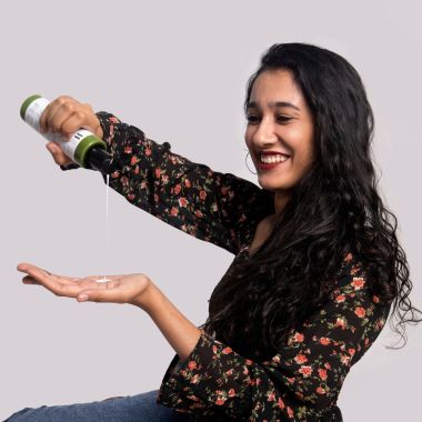Detoxie: Anti-Dandruff & Flake Relief Capsicum Shampoo 200 ML