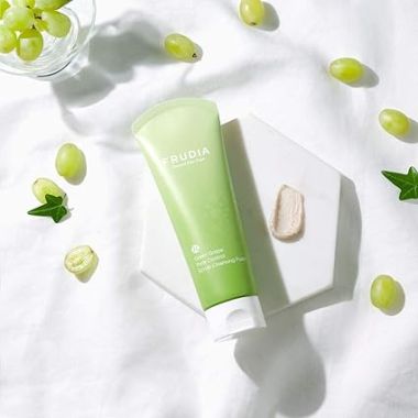 Frudia: Green Grape Pore Control Scrub Cleaning Foam