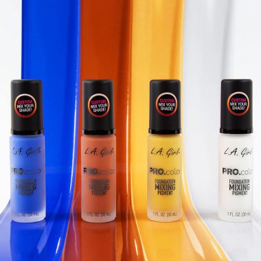 L.A.Girl: Pro Color & Pro Matte Foundation - Yellow