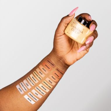 Makeup Revolution: Loose Baking Powder Banana
