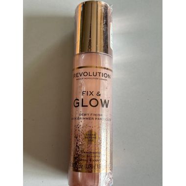 Makeup Revolution: Fix & Glow Fixing Spray
