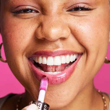 Makeup Revolution: Pout Bomb Plumping Gloss Jelly Berry Mauve