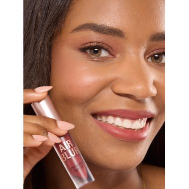 Makeup Revolution: Air Blur Matte Liquid Lipstick Peachy