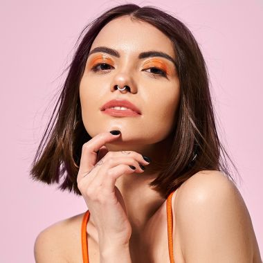 Makeup Revolution: Pout Bomb Plumping Lip Liner Chauffeur Nude