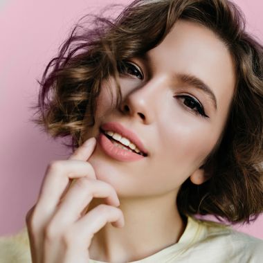 Makeup Revolution: Pout Bomb Plumping Lip Liner Kiss Baby Pink