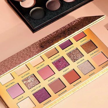 Revolution Pro: New Neturals Shadow palette