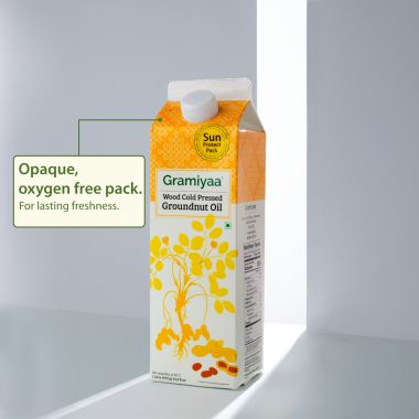 Gramiyaa: Gramiyaa Cold Pressed Groundnut Oil 1 Litre