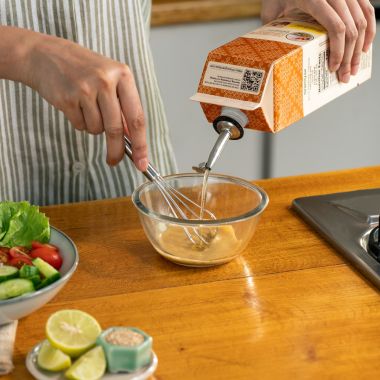 Gramiyaa: Gramiyaa Cold Pressed Sesame Oil 1 Litre