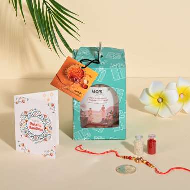 MOS Bakery: Rakhi Green Single Gift Box Apple Cinnamon cookies