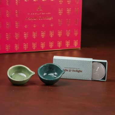 Omay Foods: Diwali Bliss Gift Box 1400gm