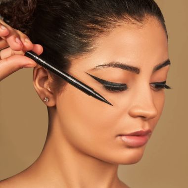 Renee Cosmetics: Kohlistic Pointy End Sketch Pen Eyeliner - 1gm