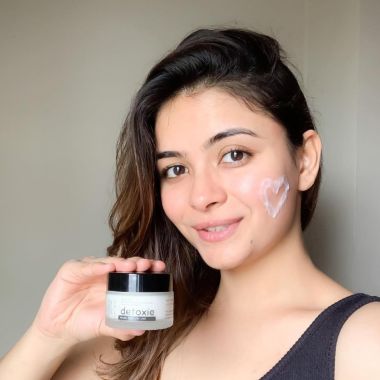 Detoxie: Youth Preserve Face Moisturizer - 50g