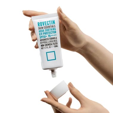 Rovectin: Aqua Soothing UV Protector SPF50+ PA++++ - 50ml