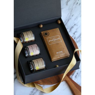 Kokomae: Hamper with Indian single origin bars and Organic Dragees - 480 gm