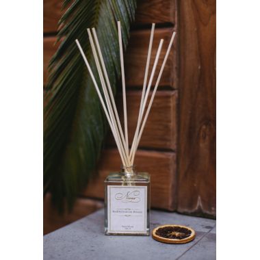Niana: Mediterranean Breeze Reed Diffuser